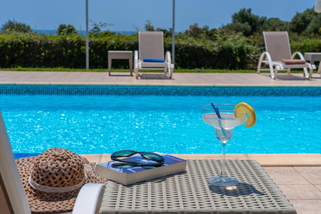 Monambeles Villas Svoronata Bagian luar foto