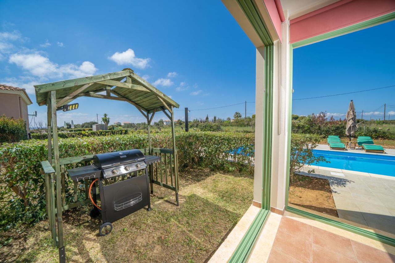 Monambeles Villas Svoronata Bagian luar foto