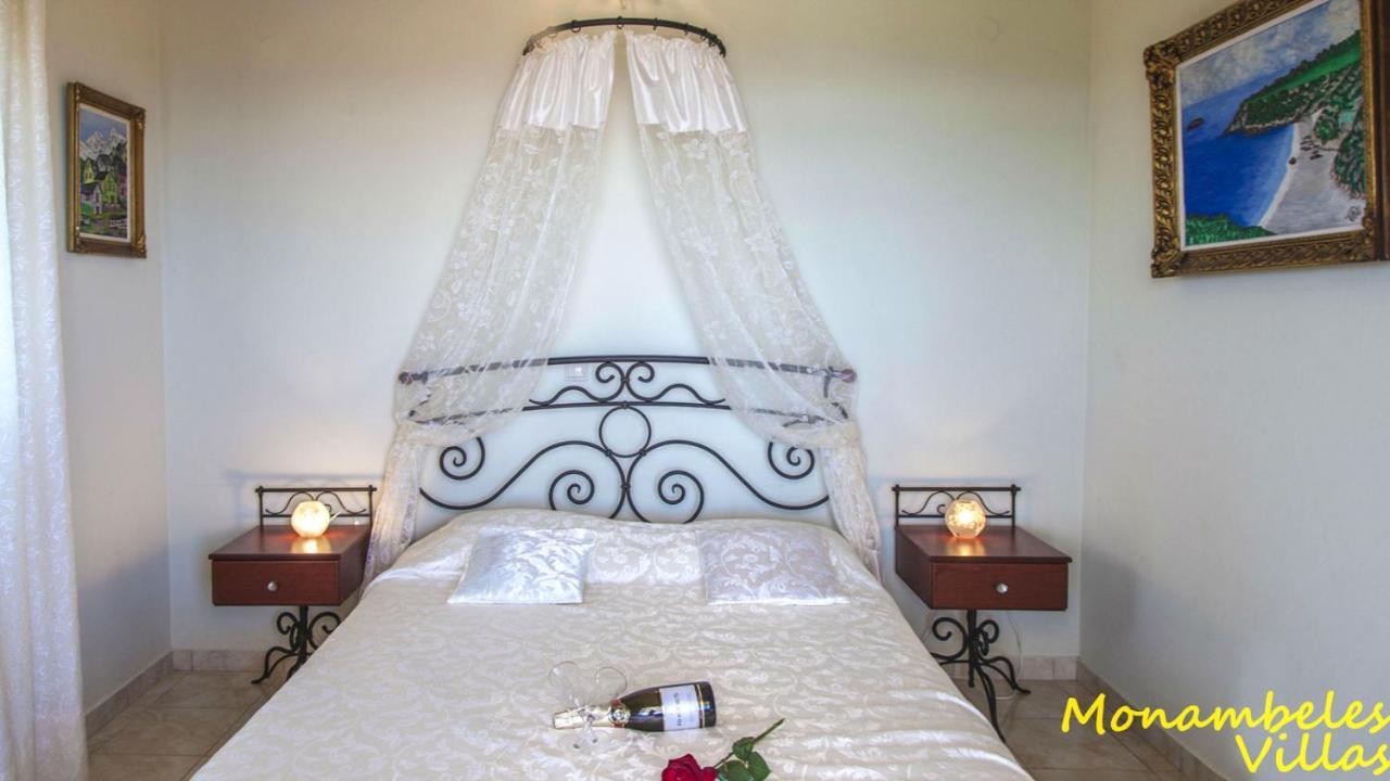 Monambeles Villas Svoronata Bagian luar foto