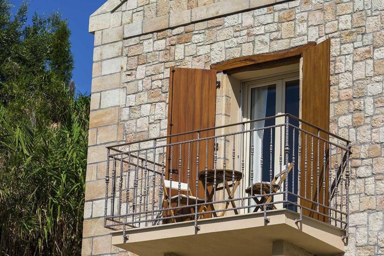 Monambeles Villas Svoronata Bagian luar foto