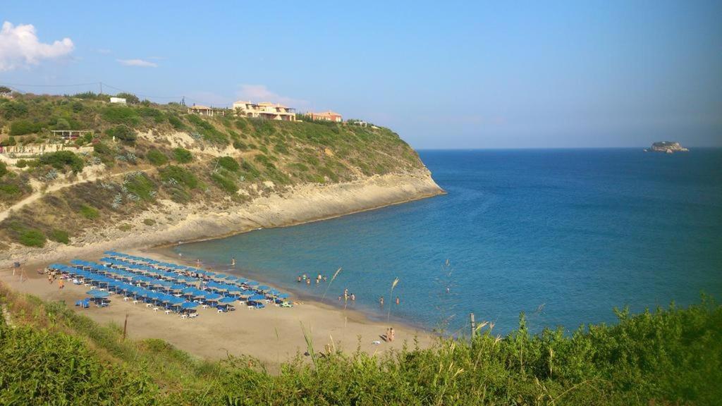 Monambeles Villas Svoronata Bagian luar foto